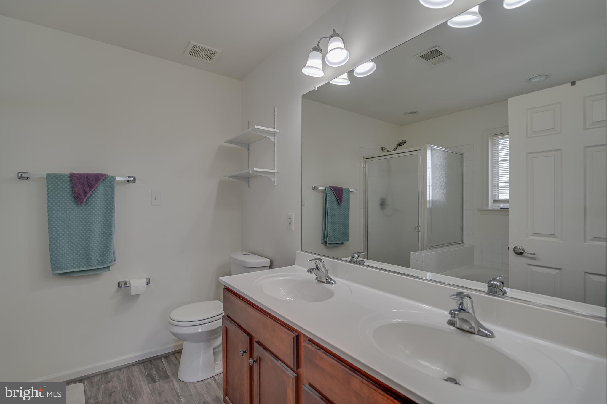 RIVERSIDE VILLAGES - Residential