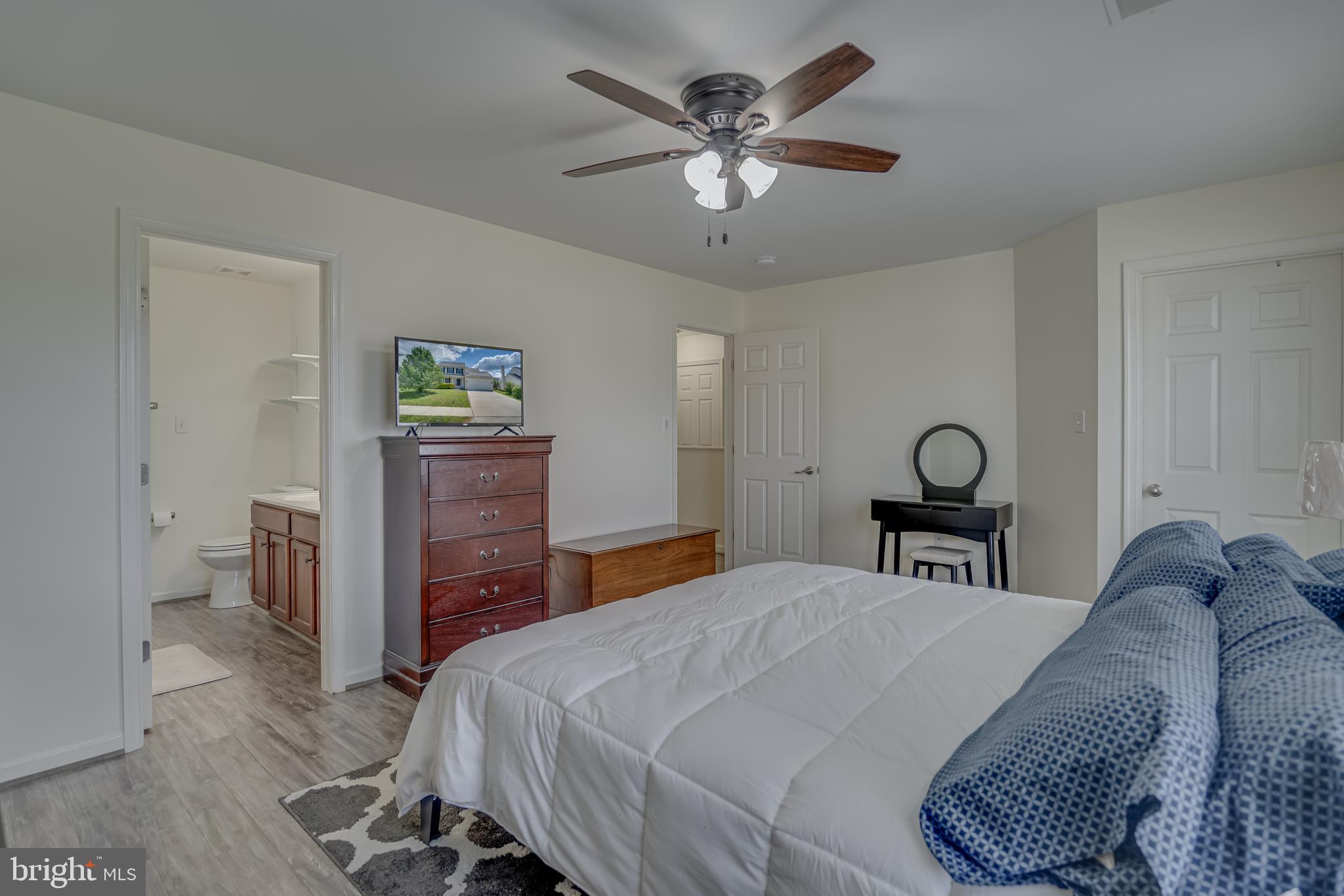 RIVERSIDE VILLAGES - Residential