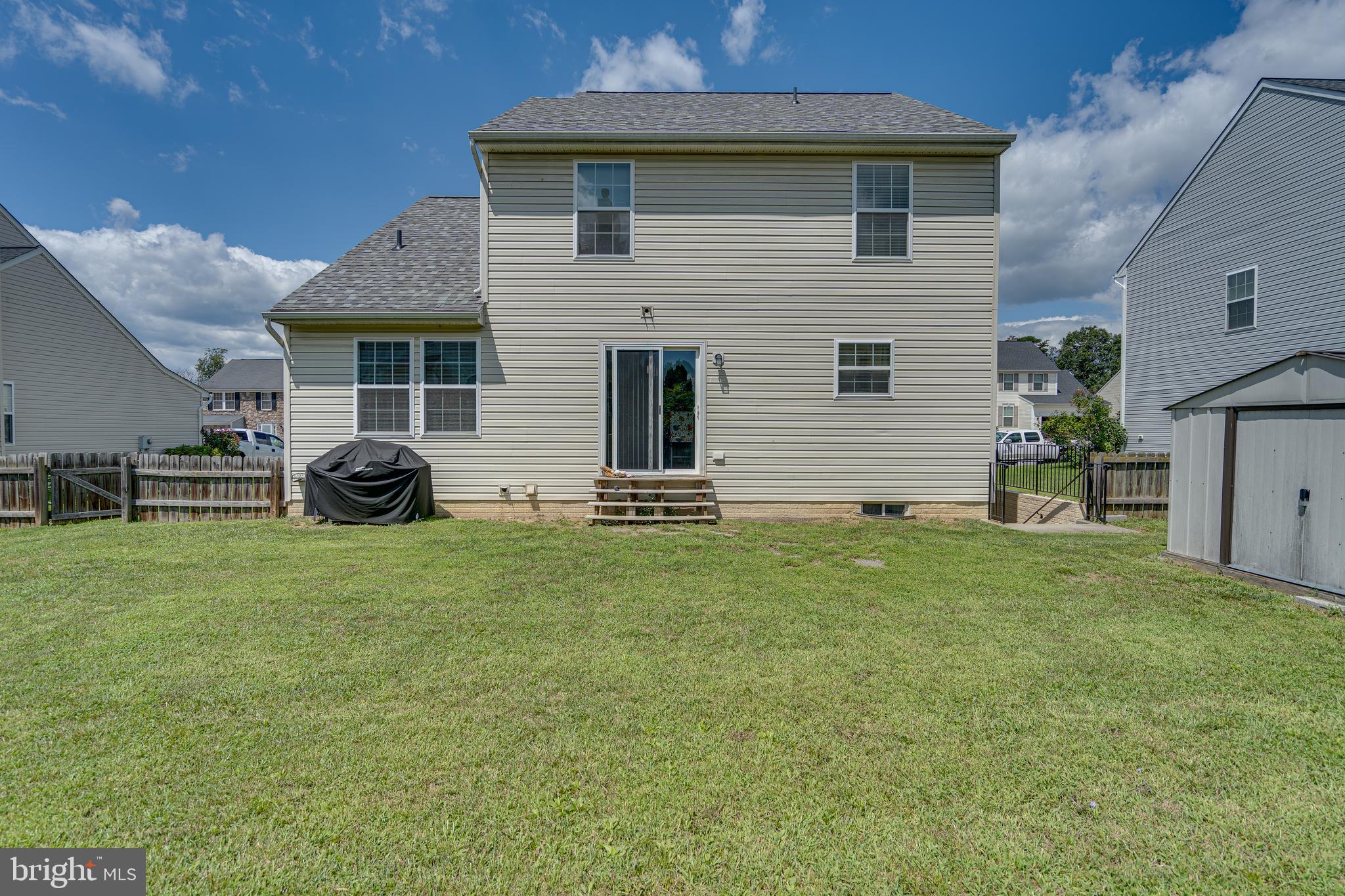 RIVERSIDE VILLAGES - Residential