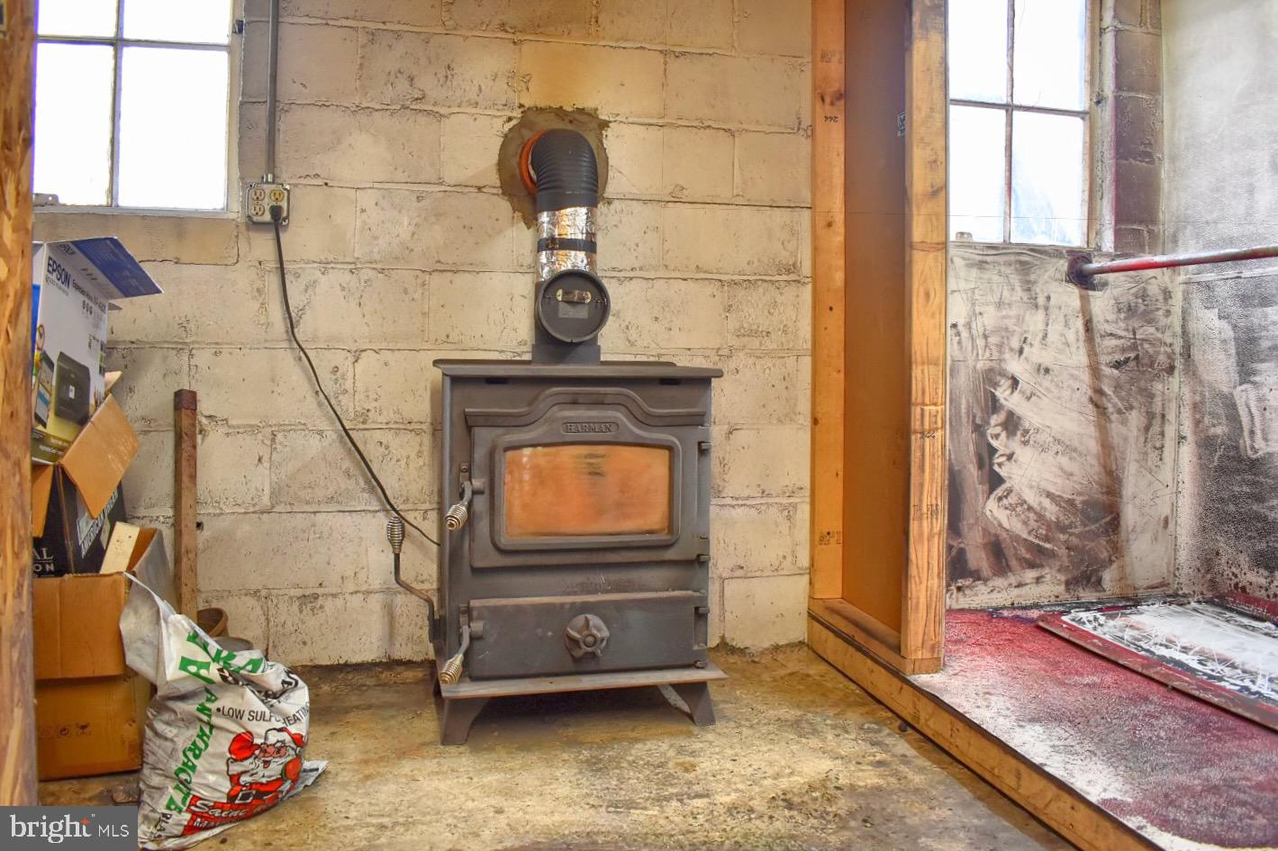 212 CHESTNUT STREET E