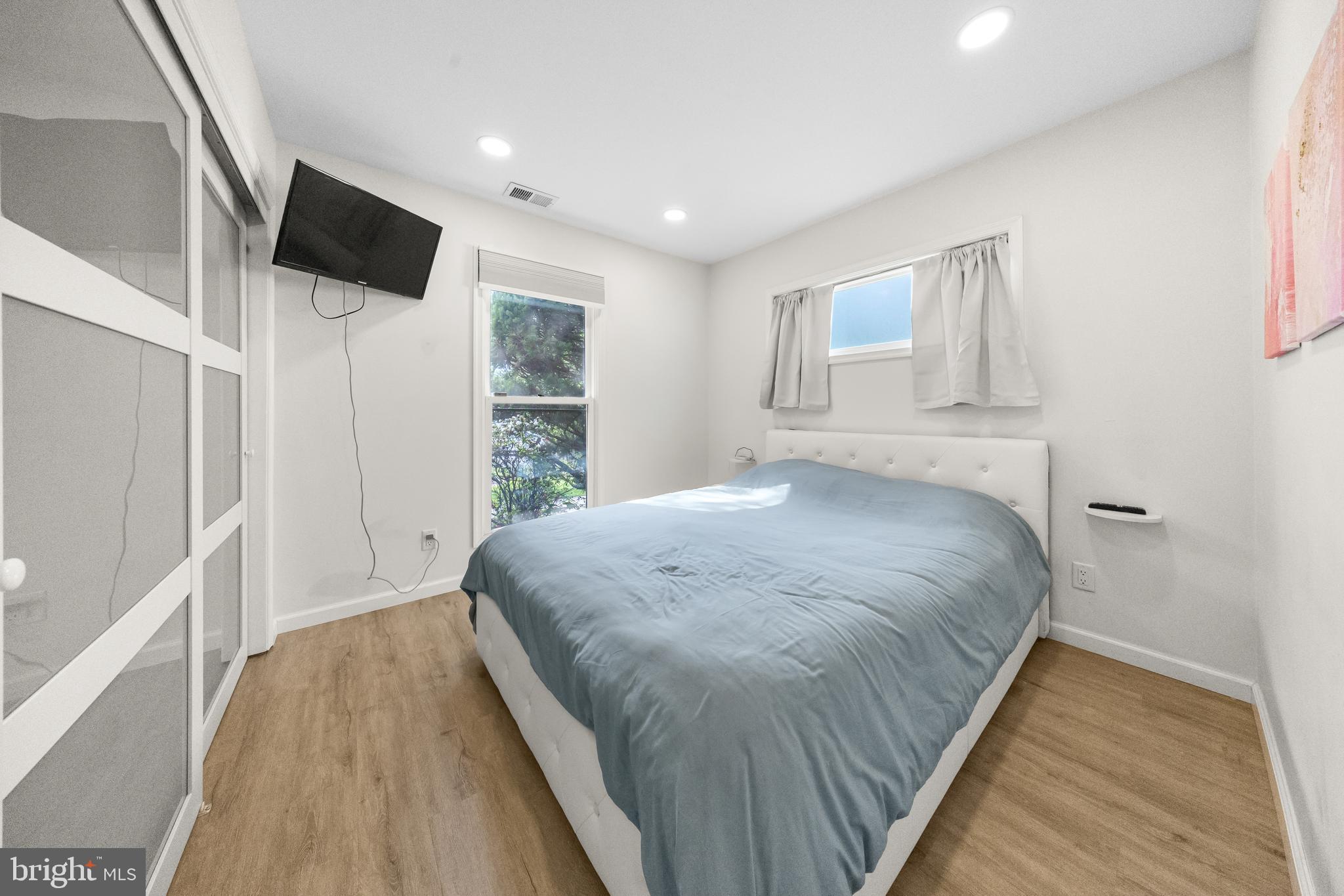 LONGFIELD WOODS - Residential