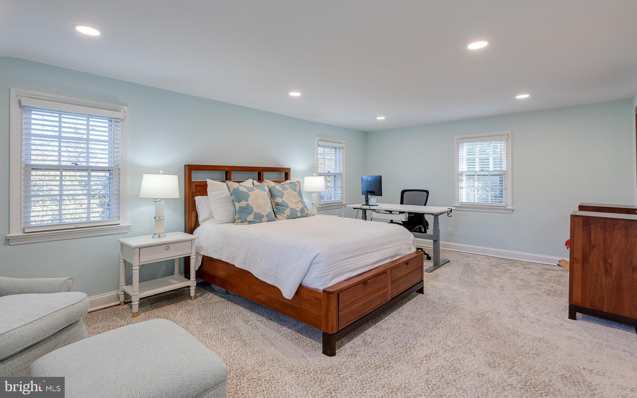 BRYN MAWR - Residential