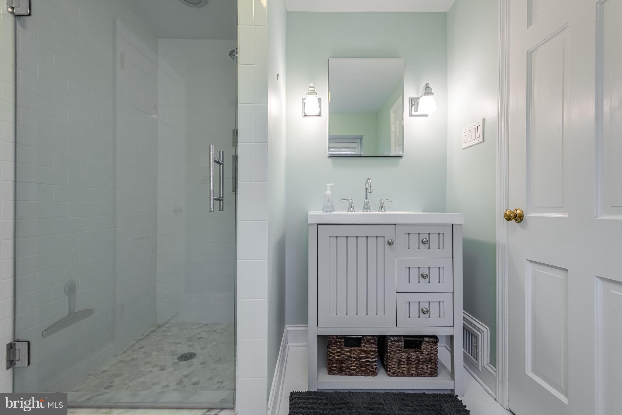 BRYN MAWR - Residential