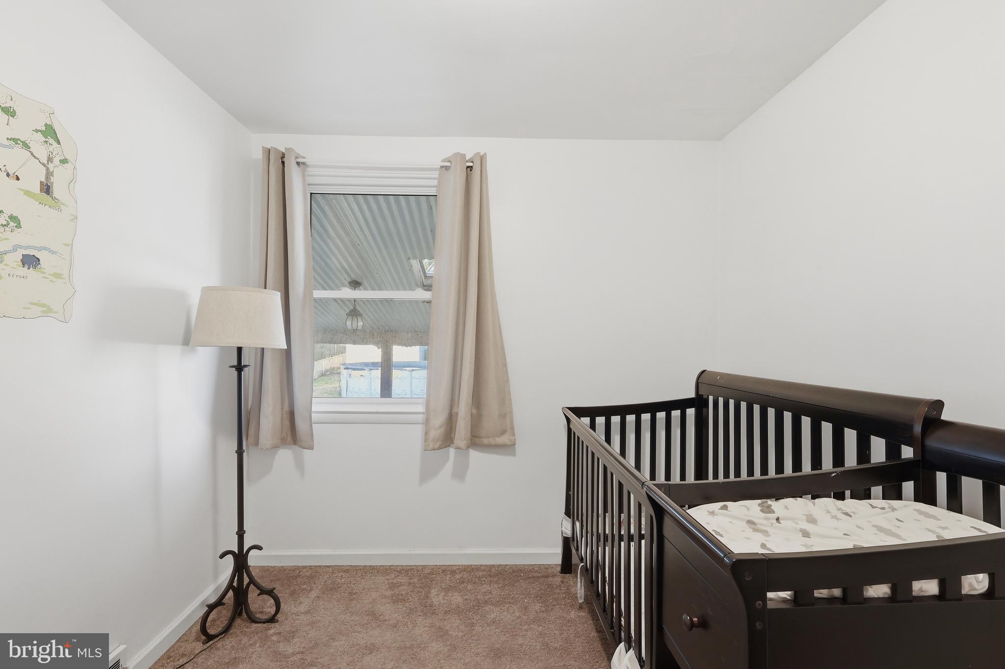 ROXBOROUGH - Residential