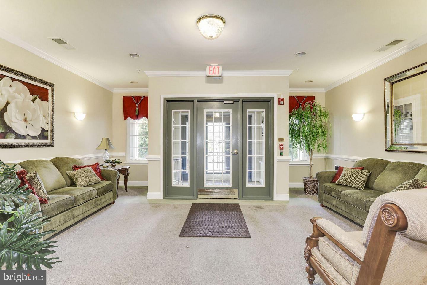 CAMERON GROVE CONDO IX> - Residential