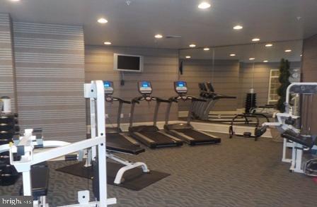 CAMERON GROVE CONDO IX> - Residential