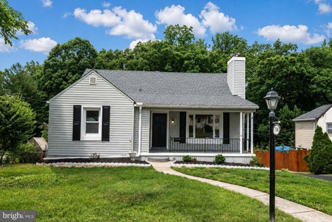 Homes For Sale - 7508 Kenlea Avenue<br/> BALTIMORE, MD 21236
