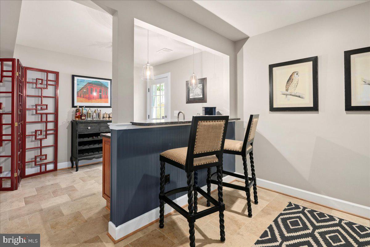 GOLF CLUB MANOR - Residential