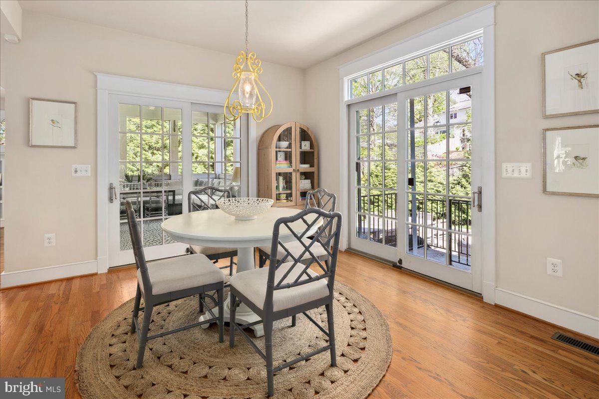 GOLF CLUB MANOR - Residential