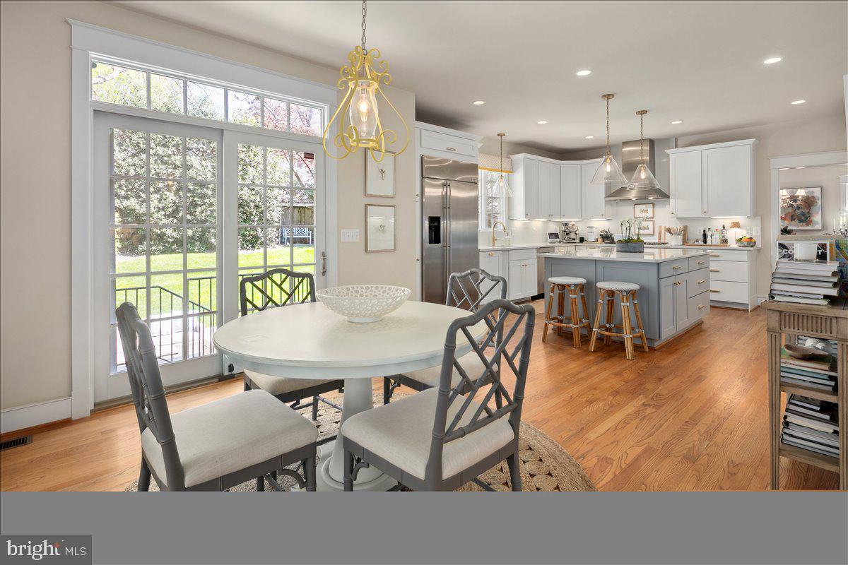 GOLF CLUB MANOR - Residential