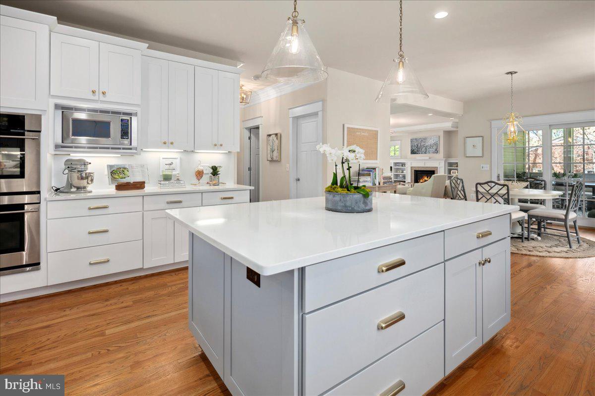 GOLF CLUB MANOR - Residential