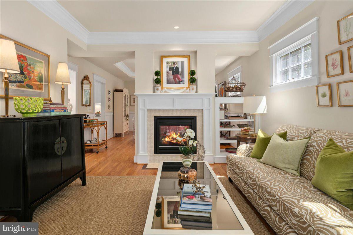 GOLF CLUB MANOR - Residential