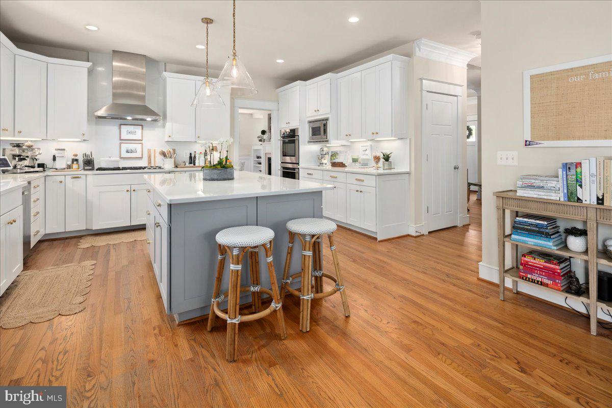 GOLF CLUB MANOR - Residential