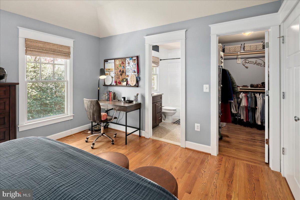 GOLF CLUB MANOR - Residential