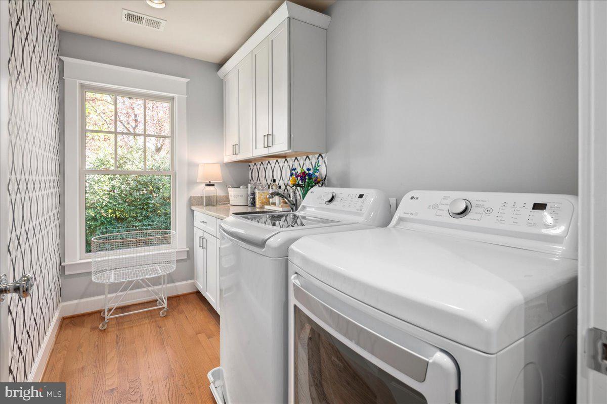 GOLF CLUB MANOR - Residential