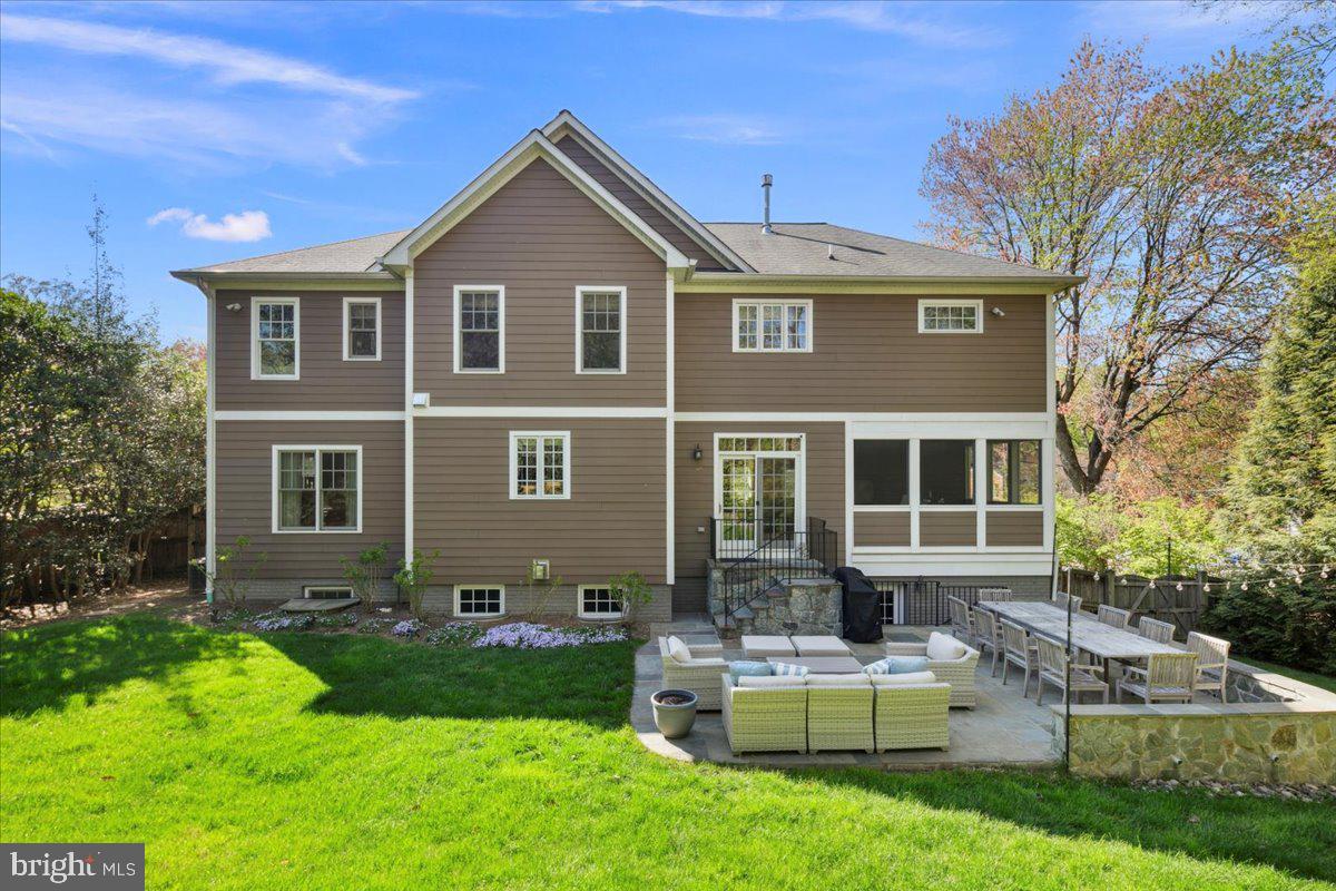 GOLF CLUB MANOR - Residential