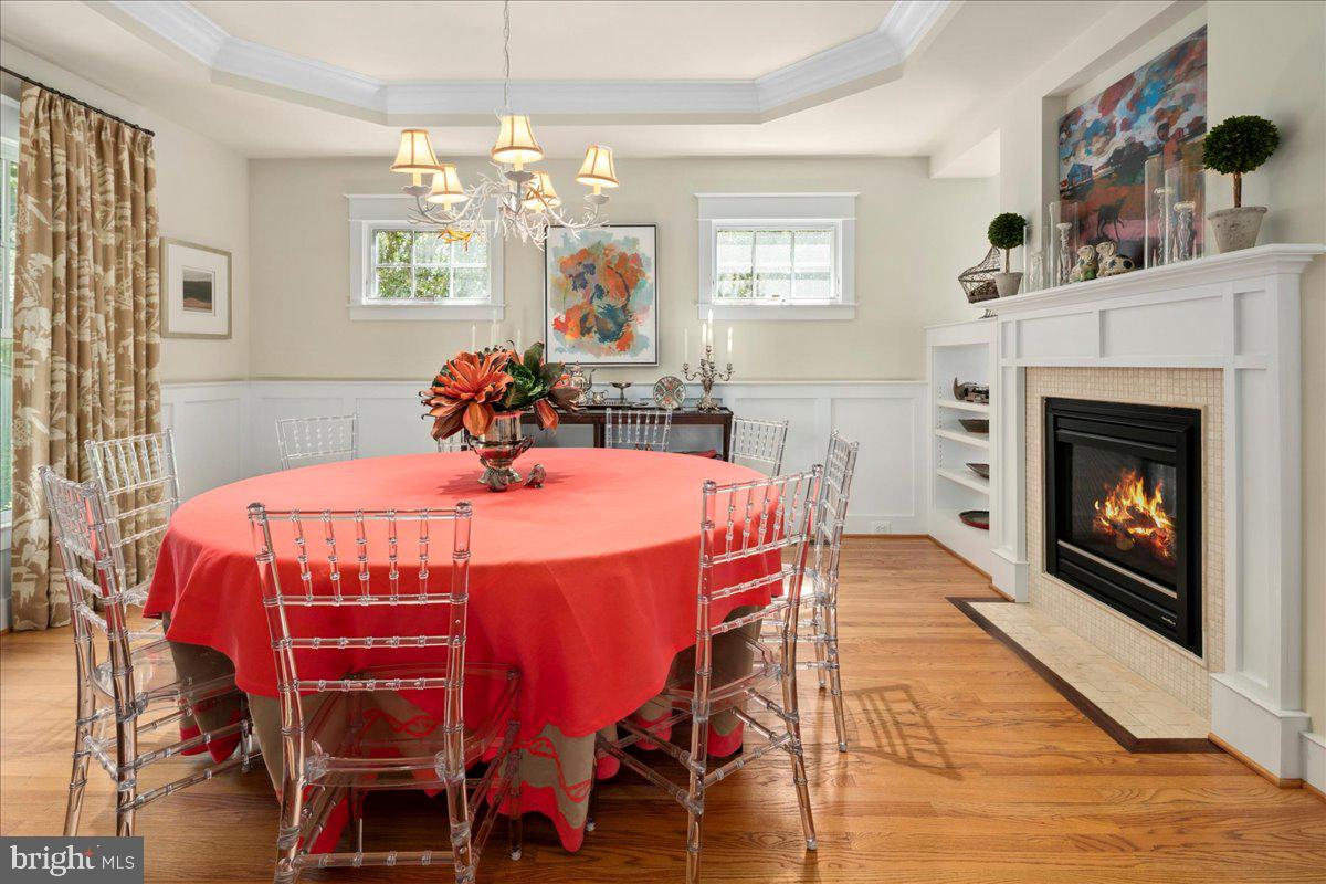 GOLF CLUB MANOR - Residential