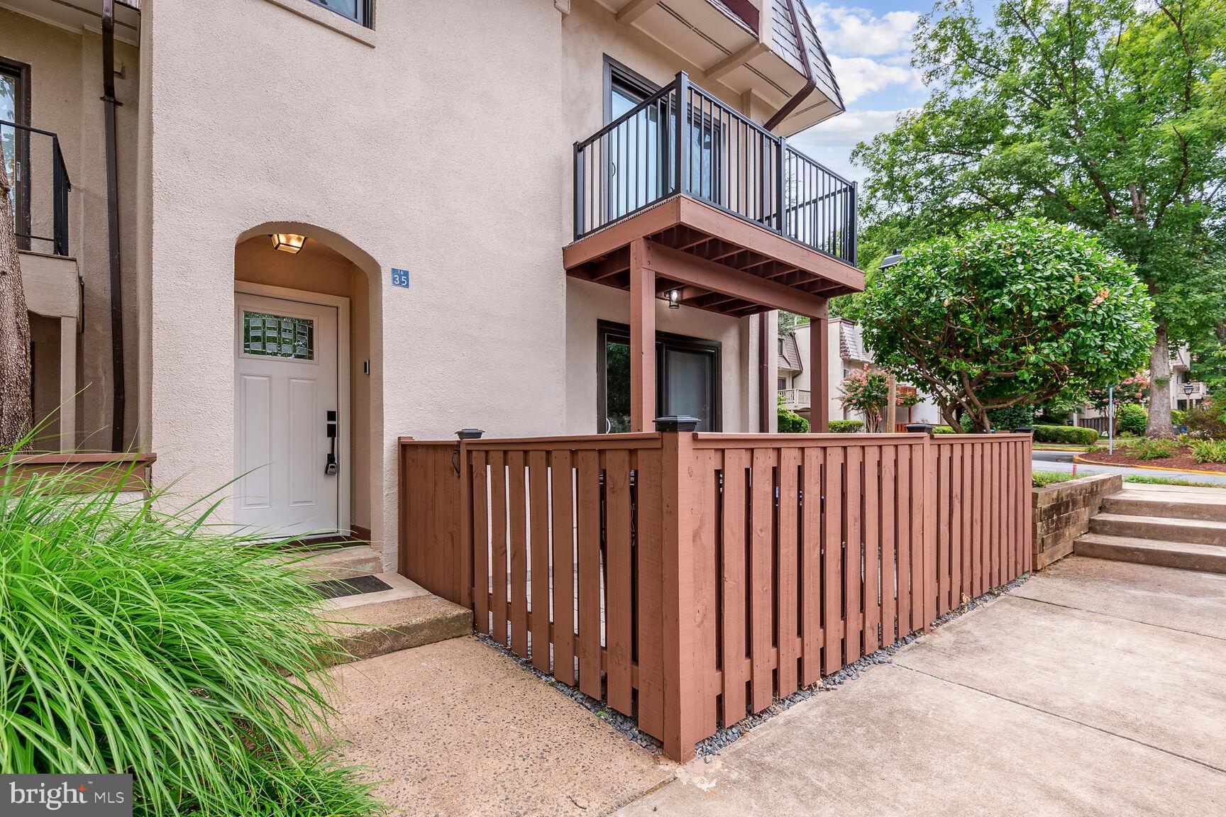 VILLAS DE ESPANA - Residential Lease