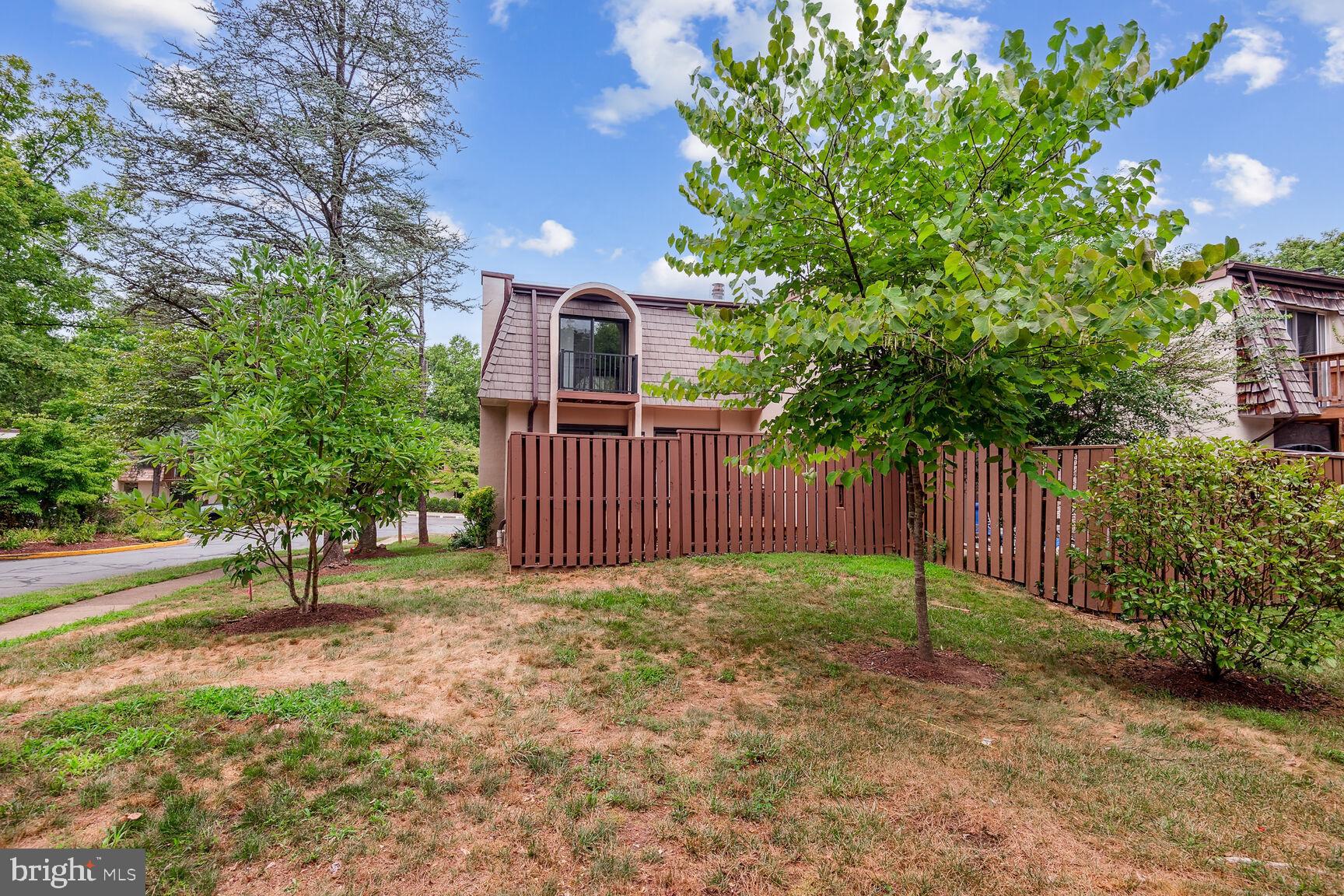 VILLAS DE ESPANA - Residential Lease