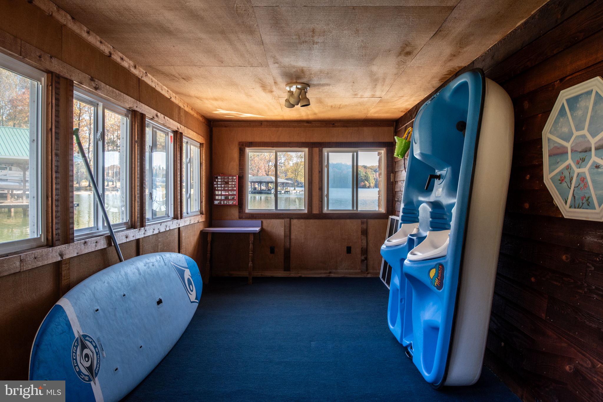 OVERTON FORK - Residential