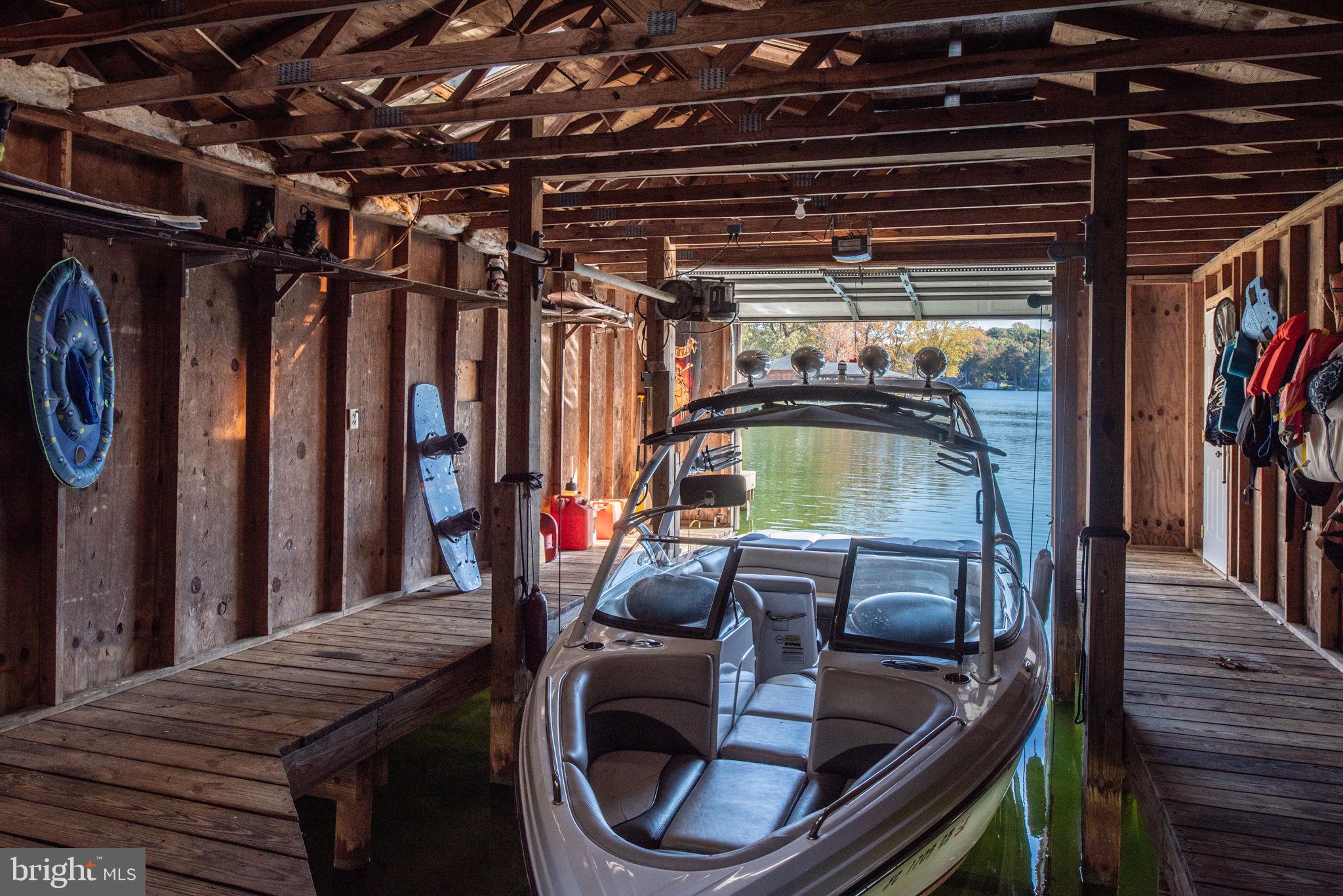 OVERTON FORK - Residential