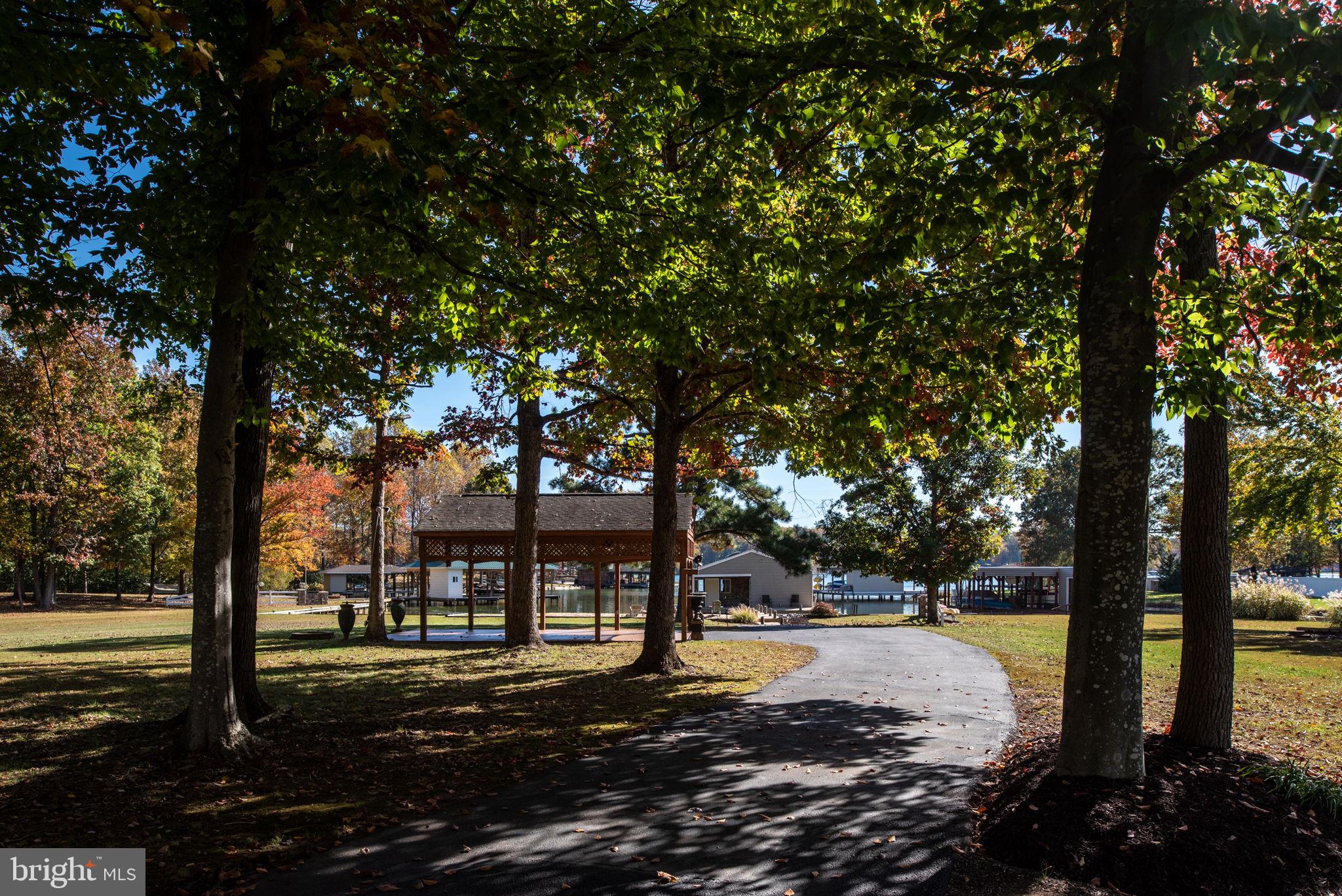 OVERTON FORK - Residential