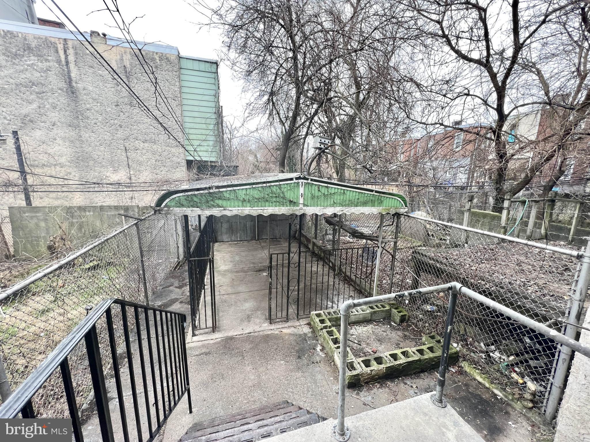 CARROLL PARK - Residential Lease