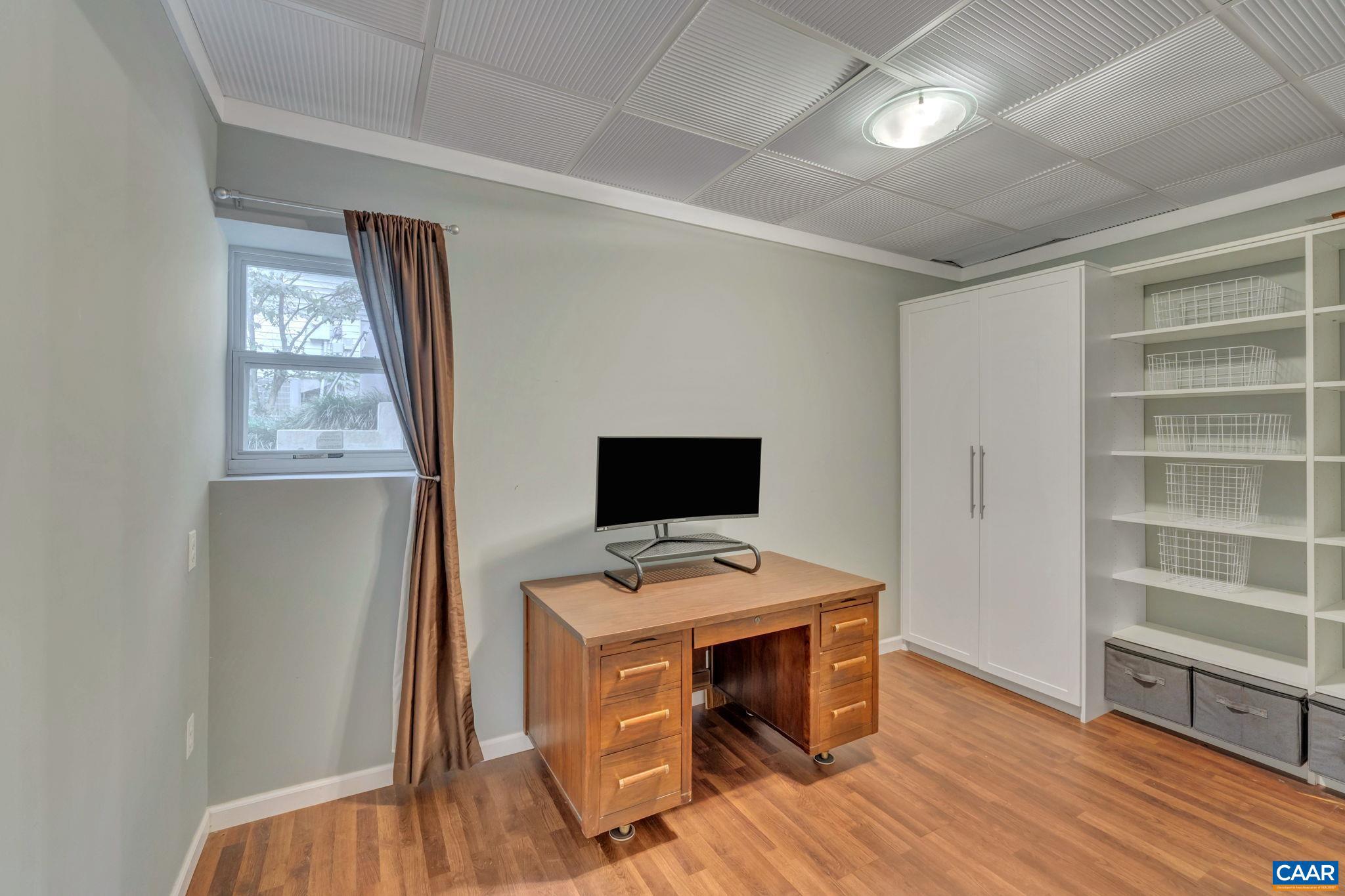 LOCUST GROVE - Residential