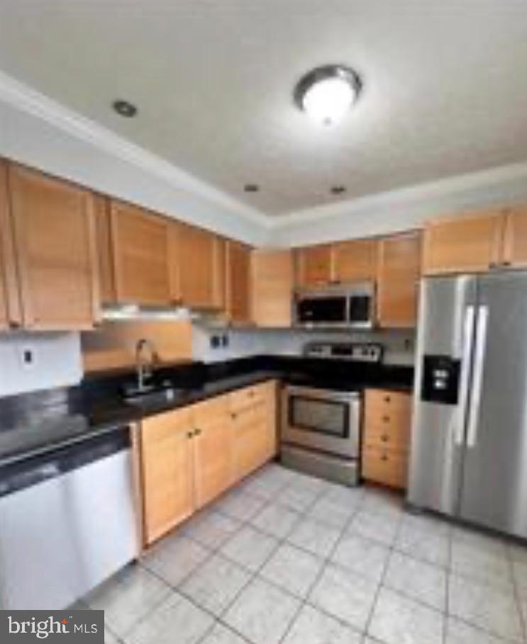 MILLWOOD TOWNE - PLAT TW - Residential Lease