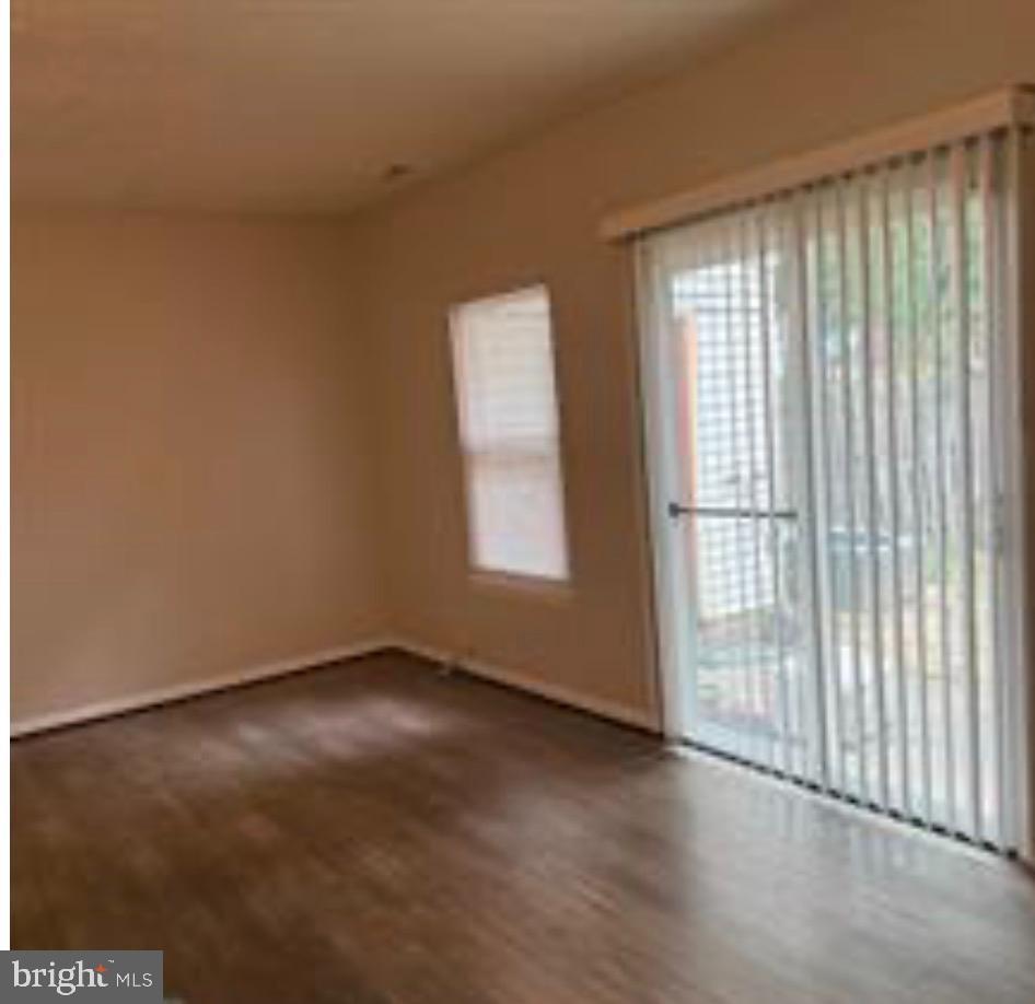 MILLWOOD TOWNE - PLAT TW - Residential Lease