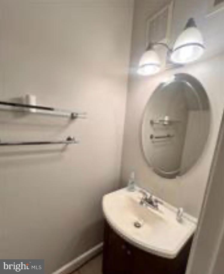 MILLWOOD TOWNE - PLAT TW - Residential Lease