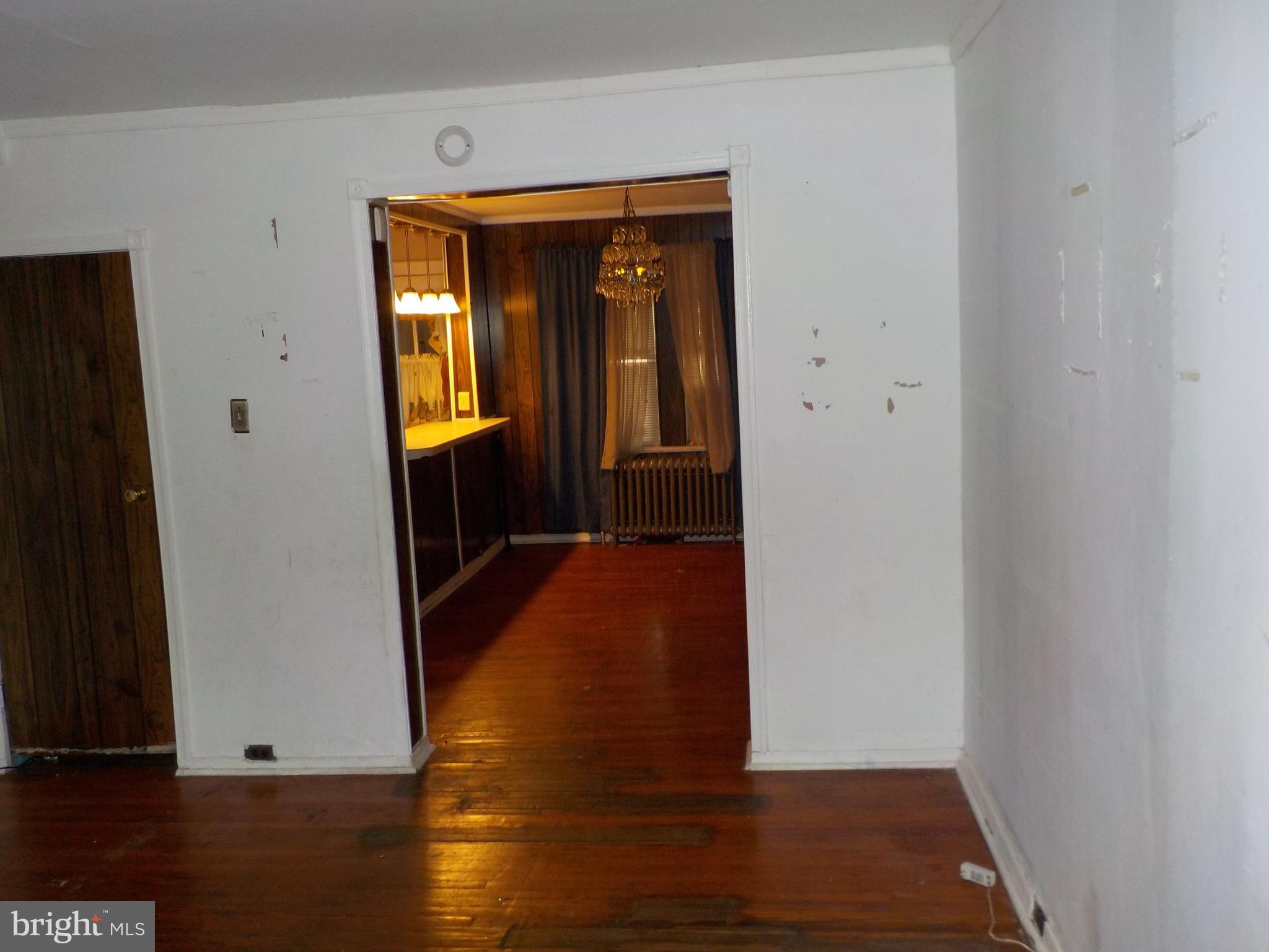 WEST OAK LANE - Residential