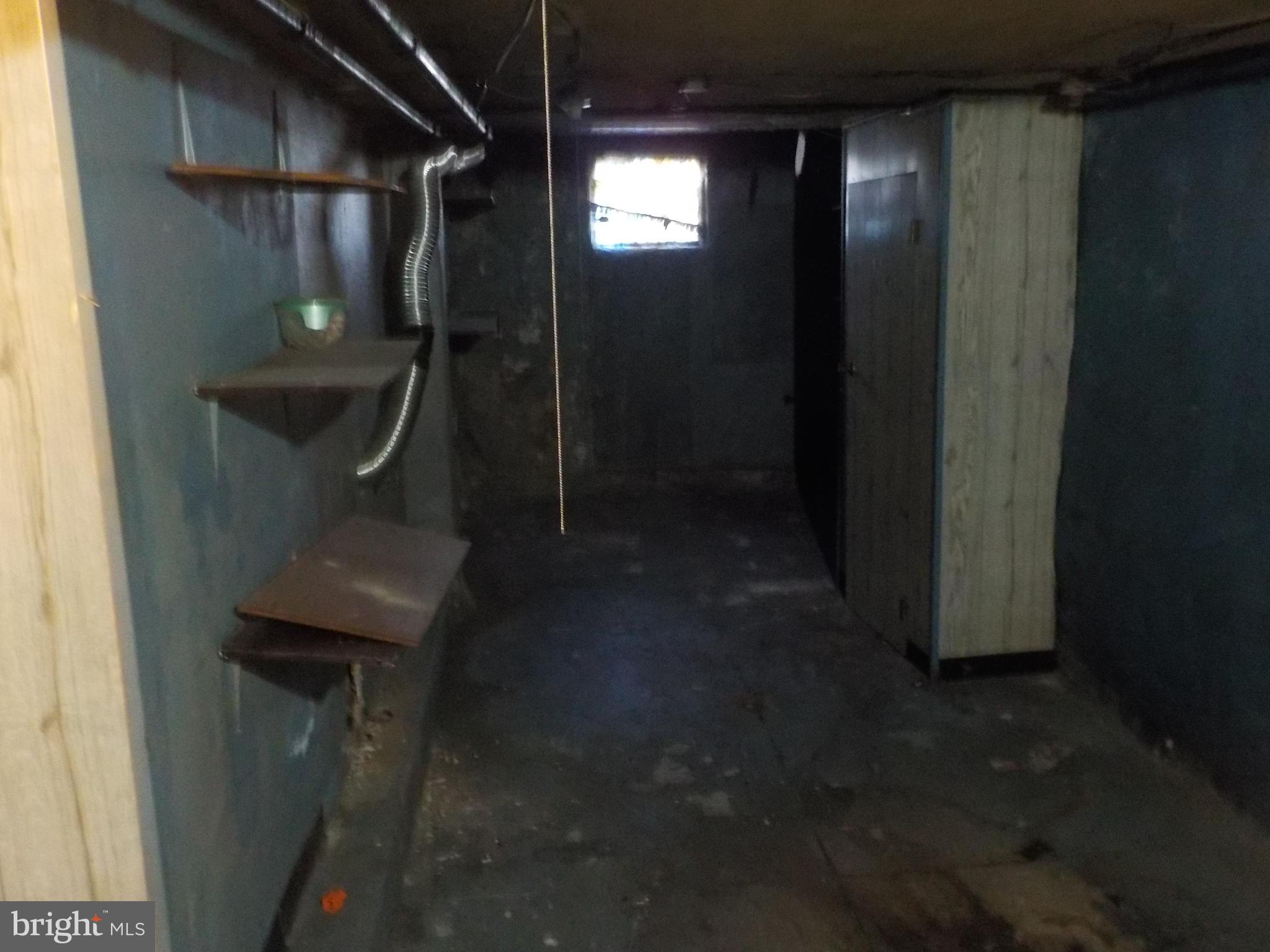 WEST OAK LANE - Residential