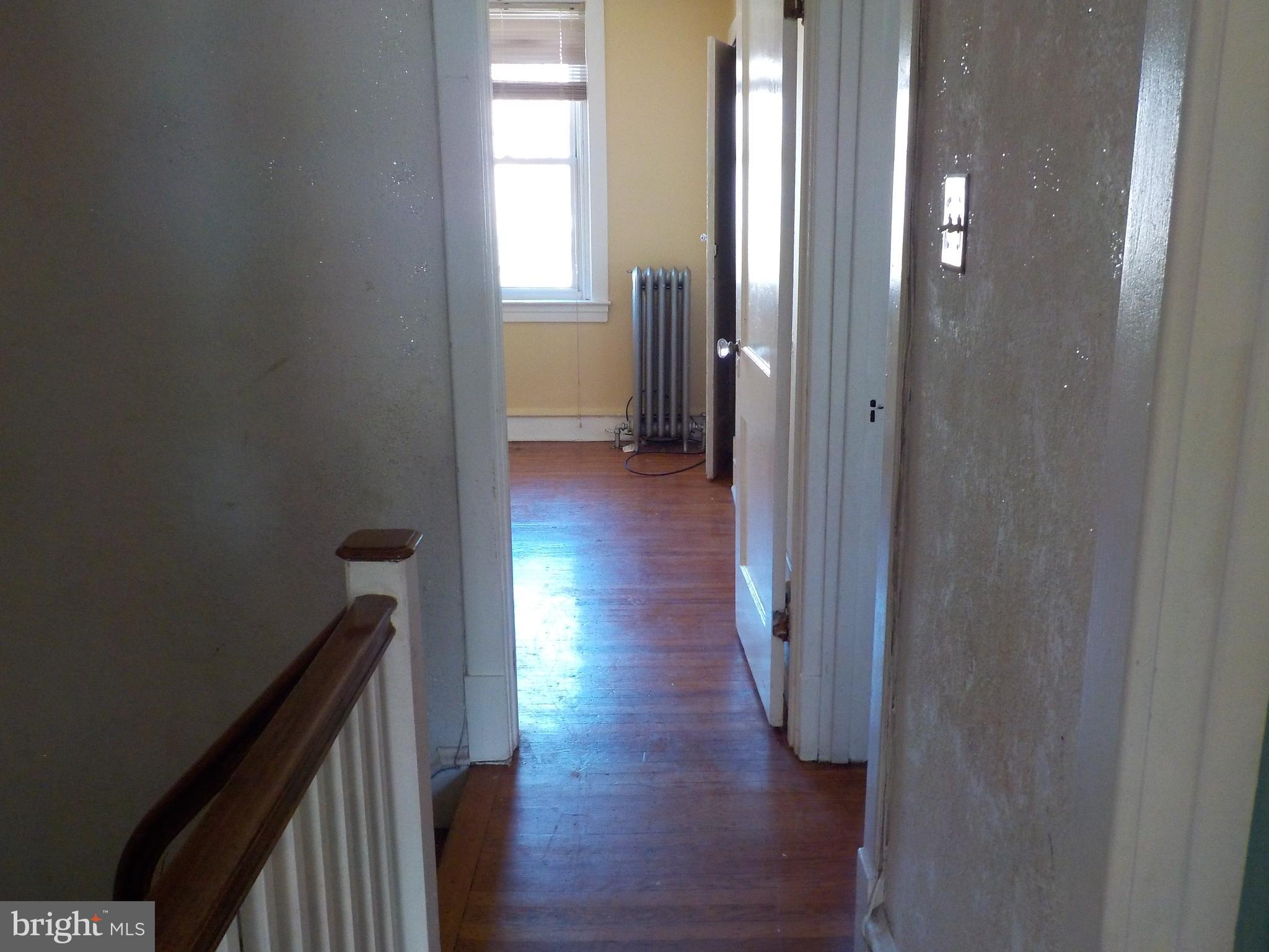 WEST OAK LANE - Residential