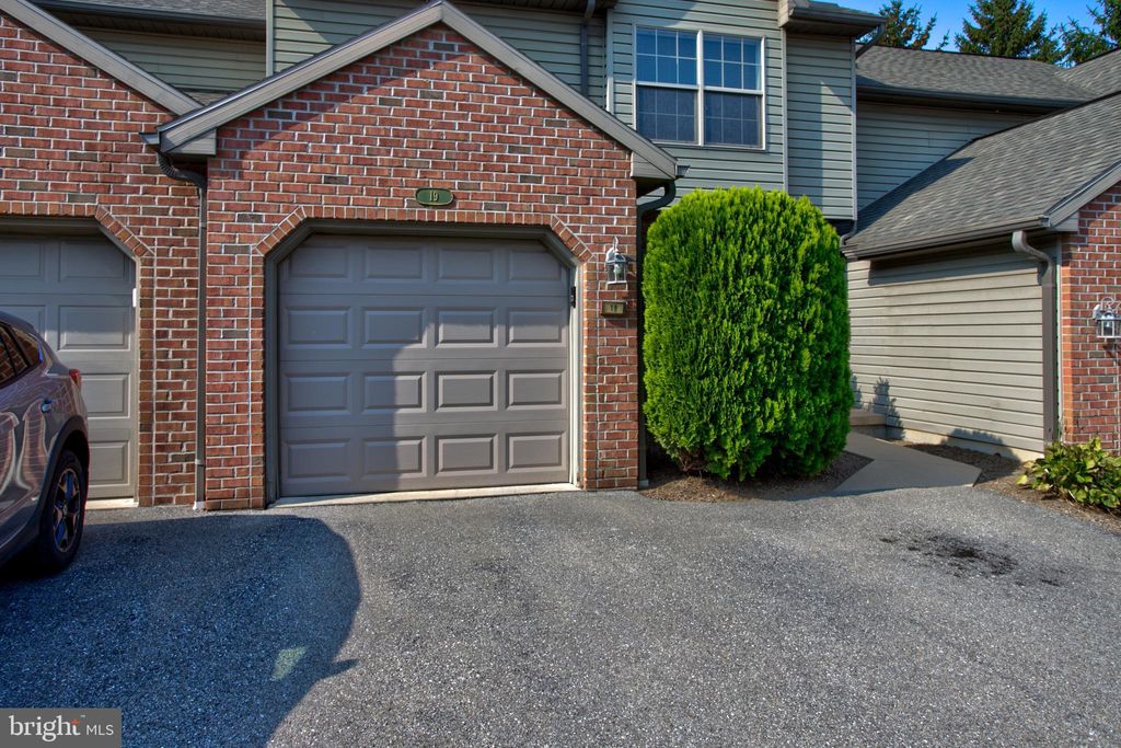 Photo of 19 River Bend Park, Lancaster, PA 17602 (MLS # PALA2055108)