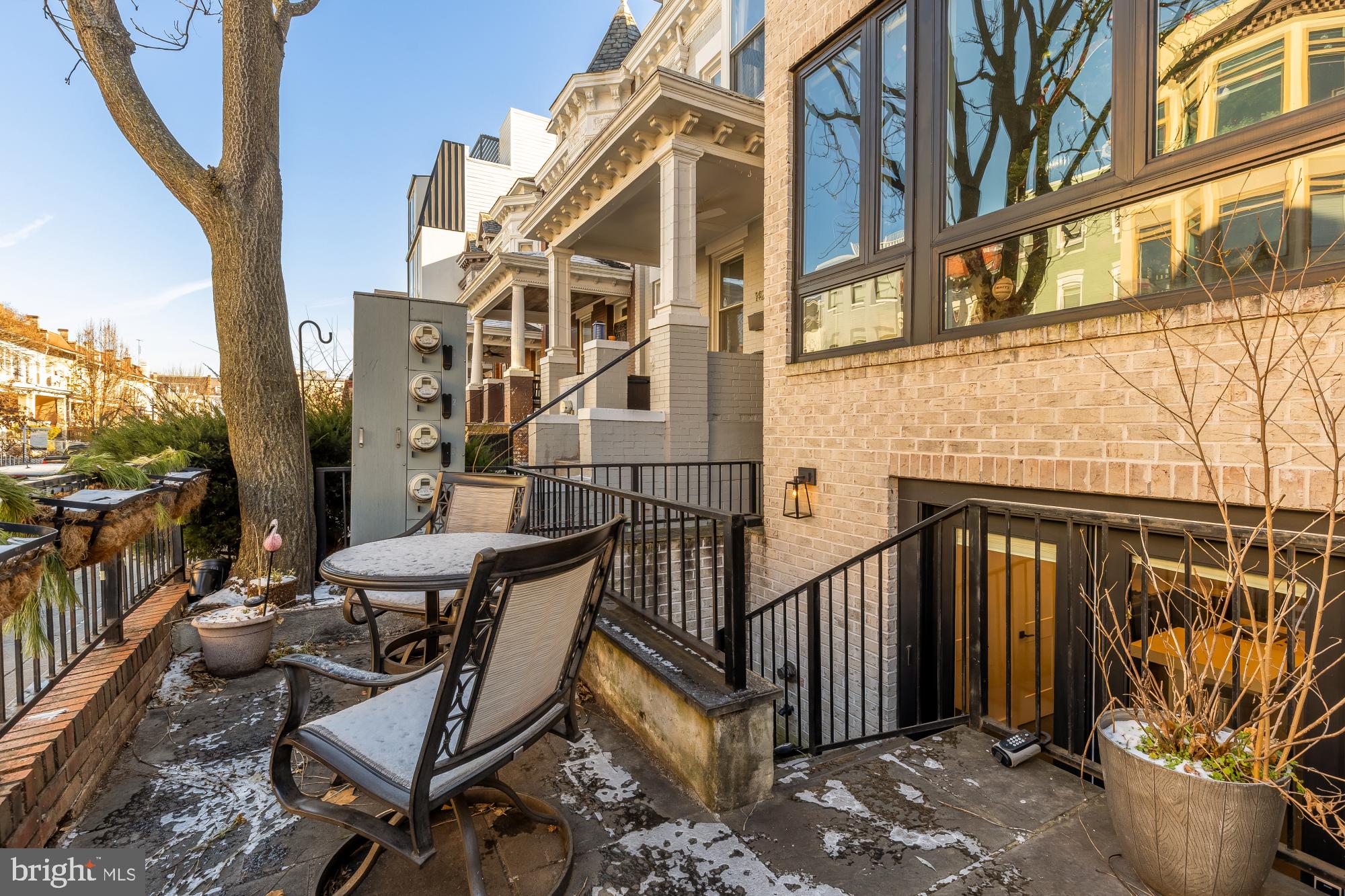 1428 MERIDIAN PLACE NW 1