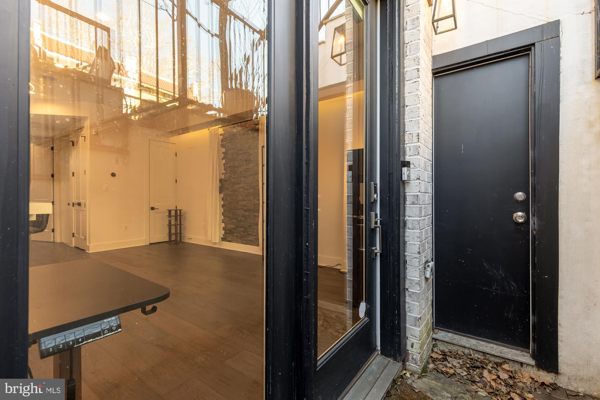 1428 MERIDIAN PLACE NW 1