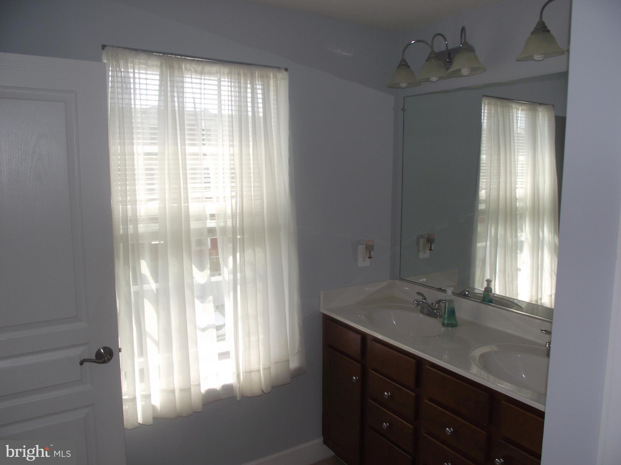BRADLEY SQUARE - Residential Lease