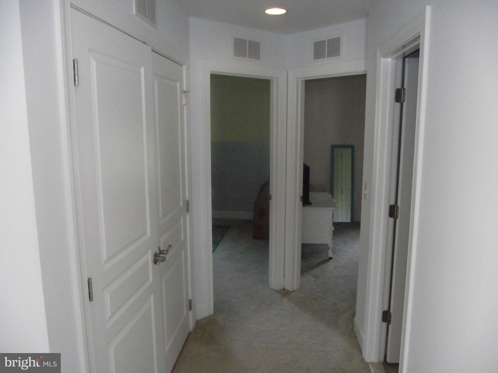 BRADLEY SQUARE - Residential Lease