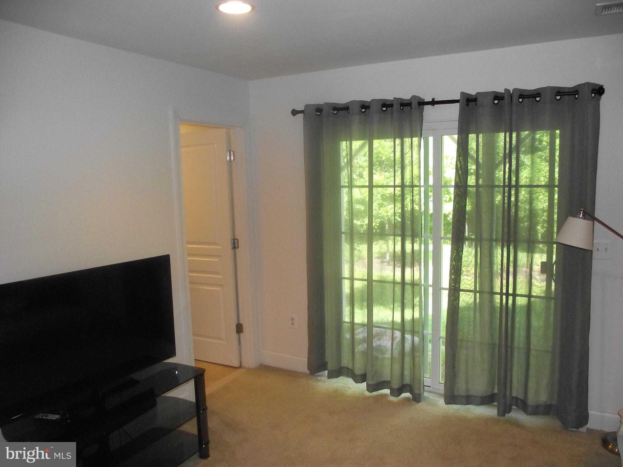 BRADLEY SQUARE - Residential Lease