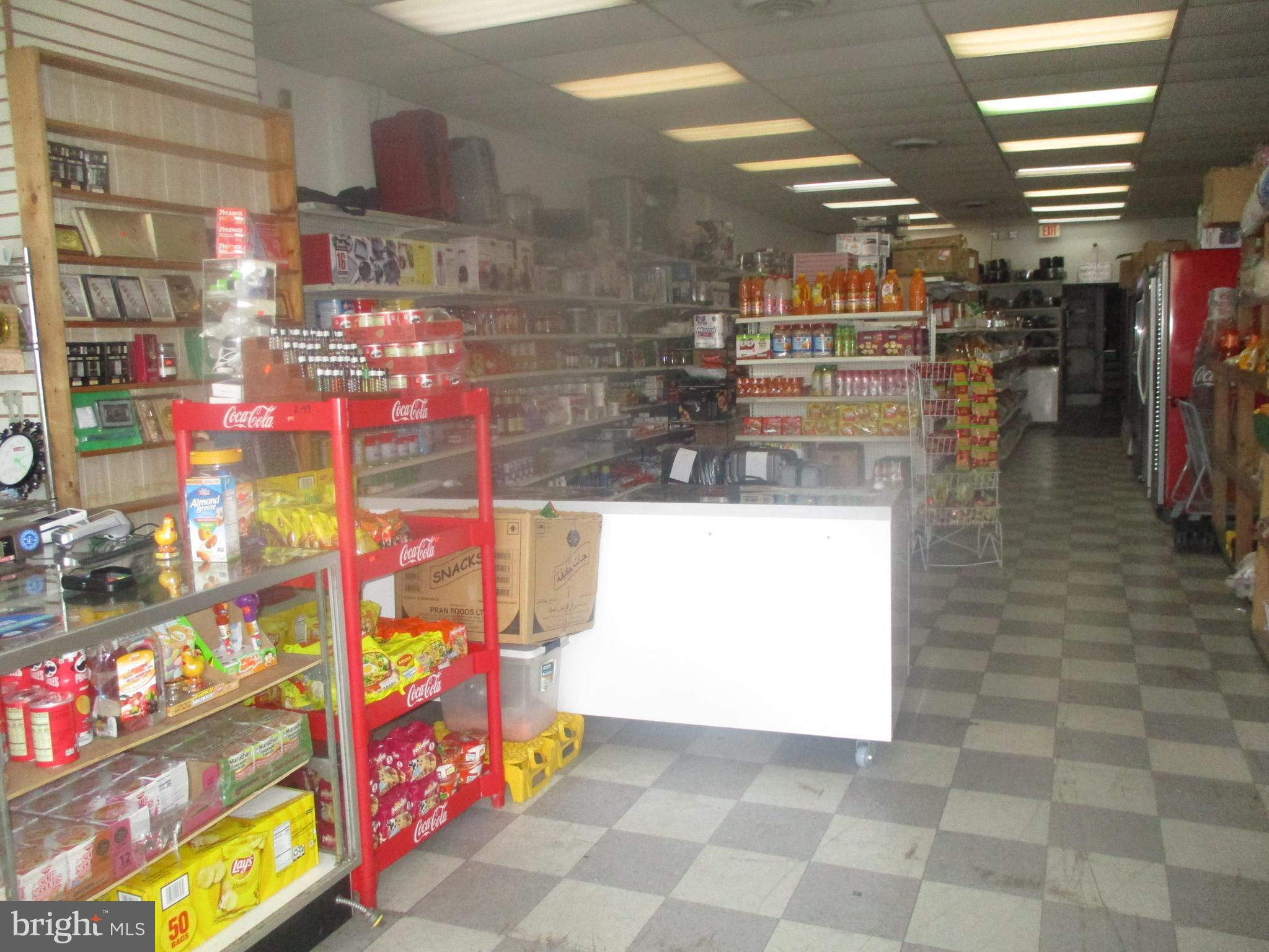 Currently used as a Grocery Store. Open floor plan to design however you would like. Located on a highly traffic area with great walking traffic. Minutes from Philadelphia and 69th Street Terminal.