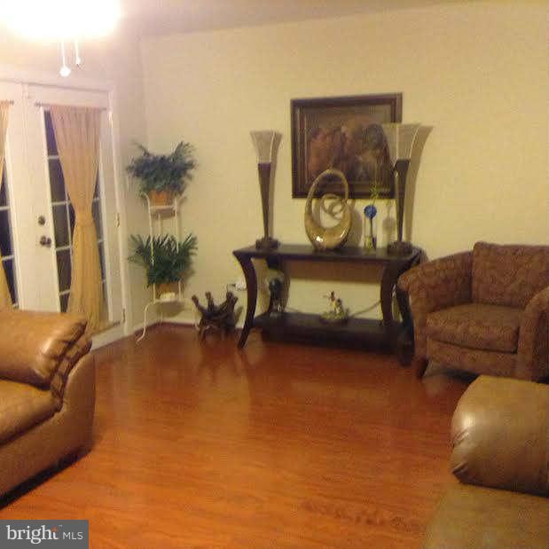 DALE CITY - Residential