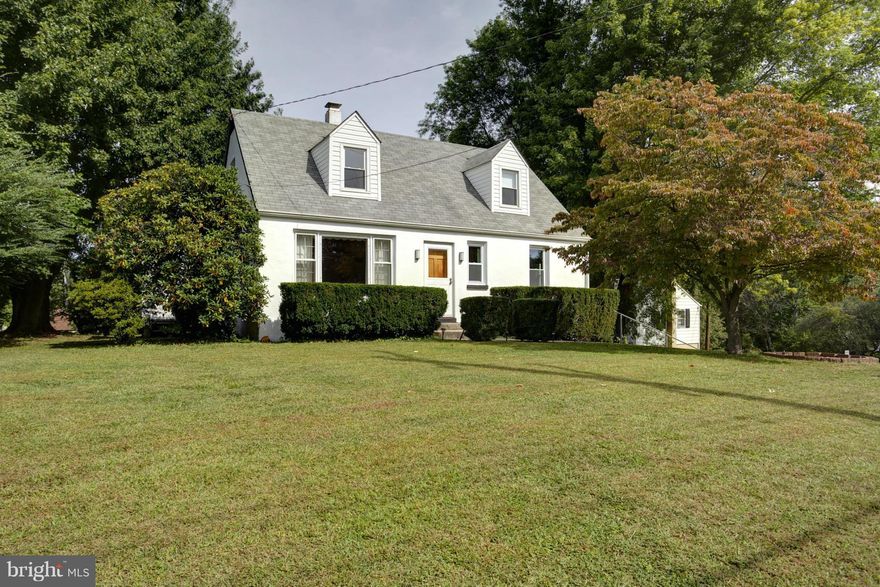 CHARMING CAPE COD LOCATED ON A .39 ACRE LOT. ADORABLE HOME OFFERS COUNTRY LIVING WITH MODERN CONVENIENCES AND NO HOA. UPDATES INCLUDE..KITCHEN, 2 FULL BATHS, FULLY FINISHED LOWER LEVEL, FRESHLY PAINTED, WINDOWS AND MORE. HOME IS AN ESTATE SALE..VERY WELL MAINTAINED..