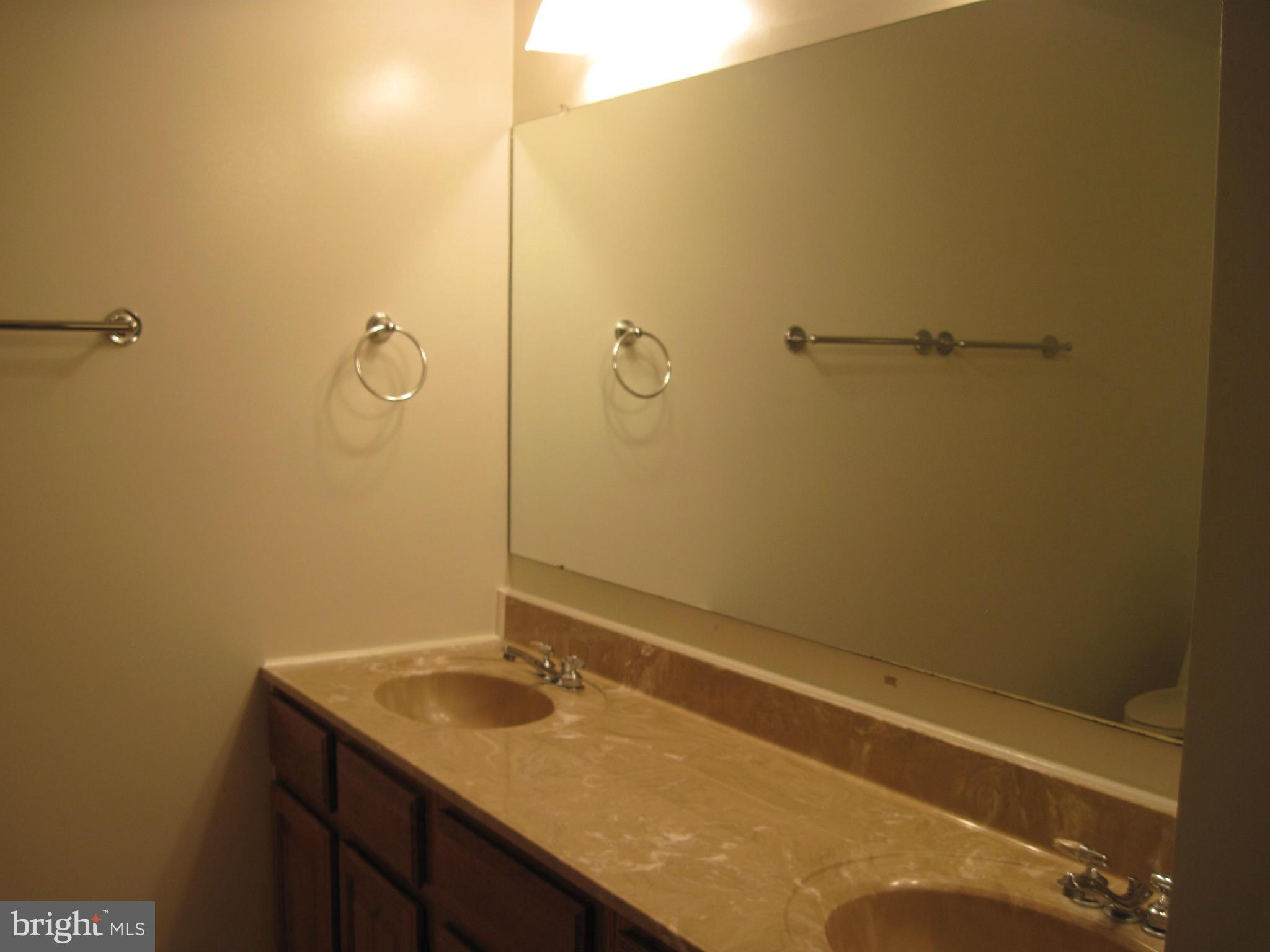 CEDAR COVE - Residential Lease