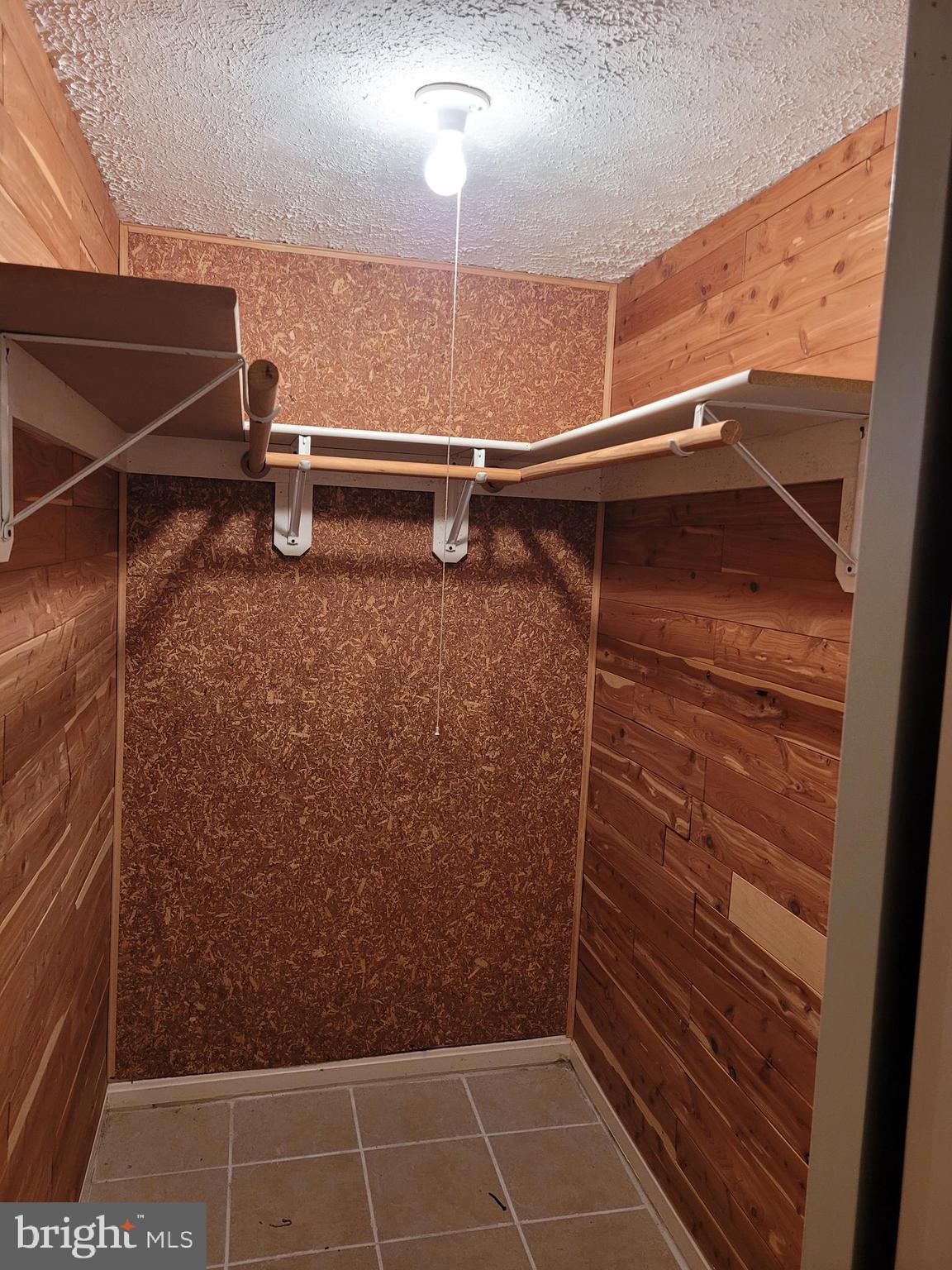 STRATTON COMMONS - Residential Lease