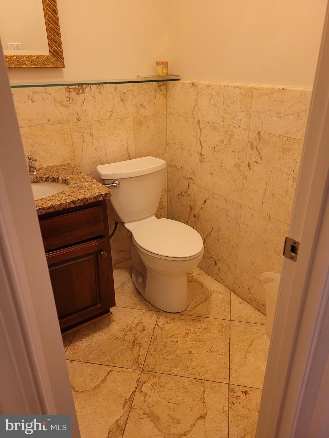 STRATTON COMMONS - Residential Lease