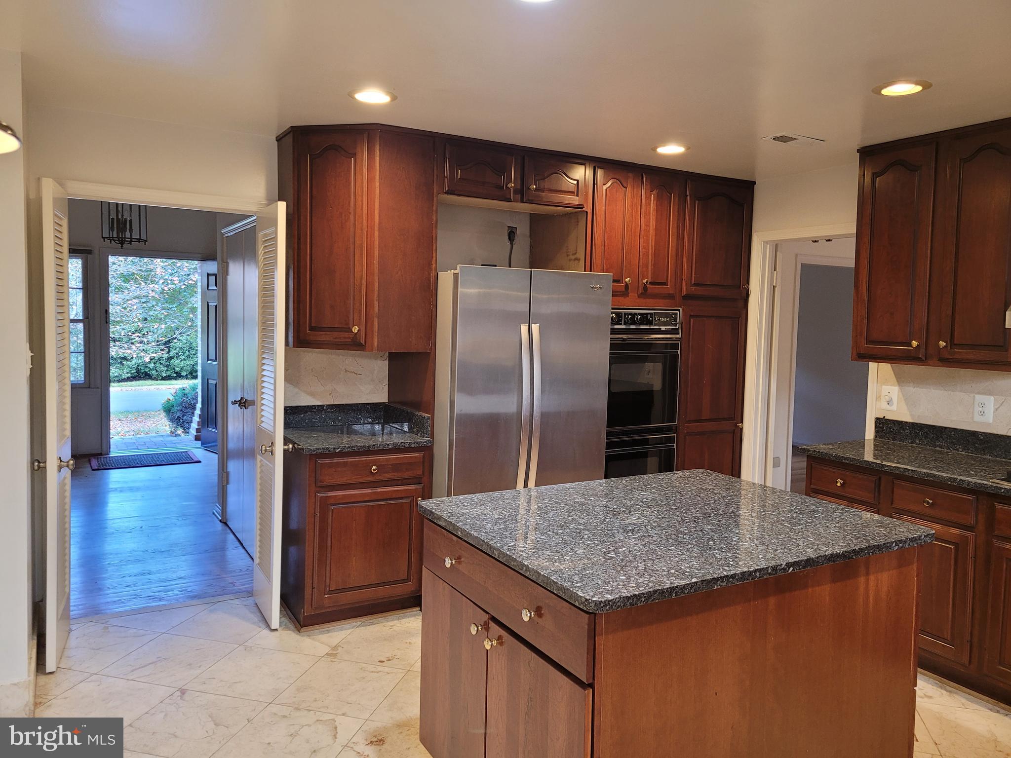 STRATTON COMMONS - Residential Lease