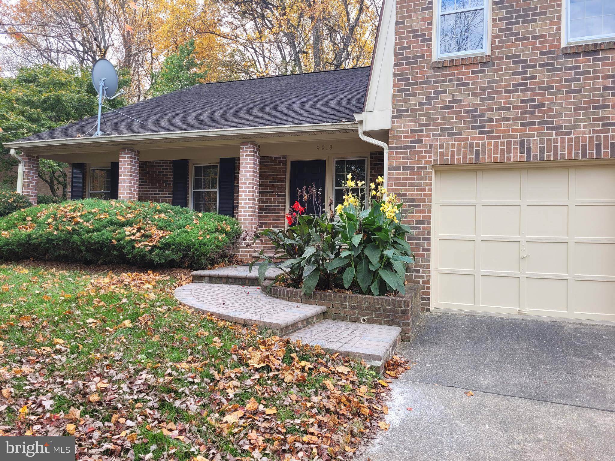 STRATTON COMMONS - Residential Lease