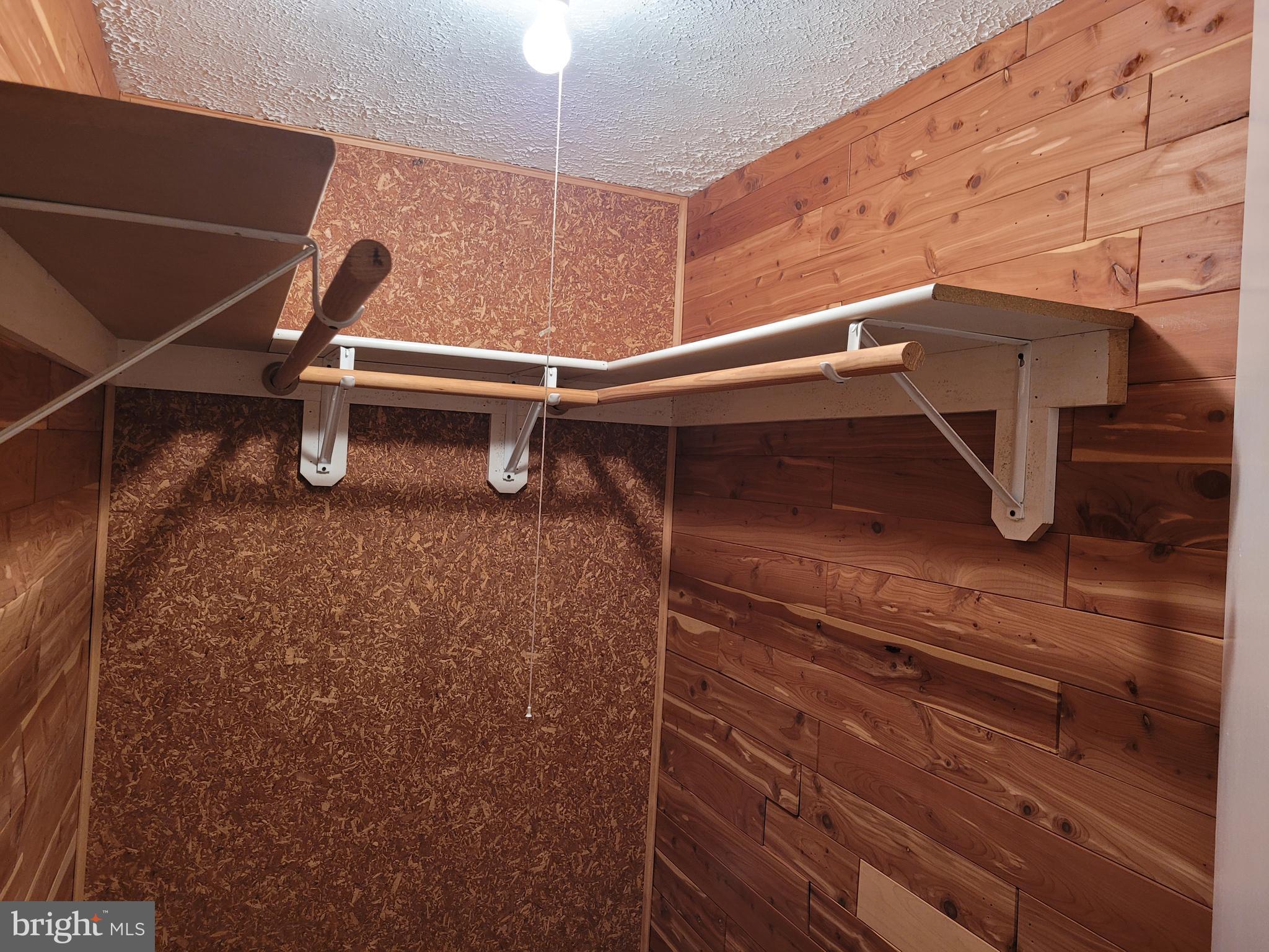 STRATTON COMMONS - Residential Lease