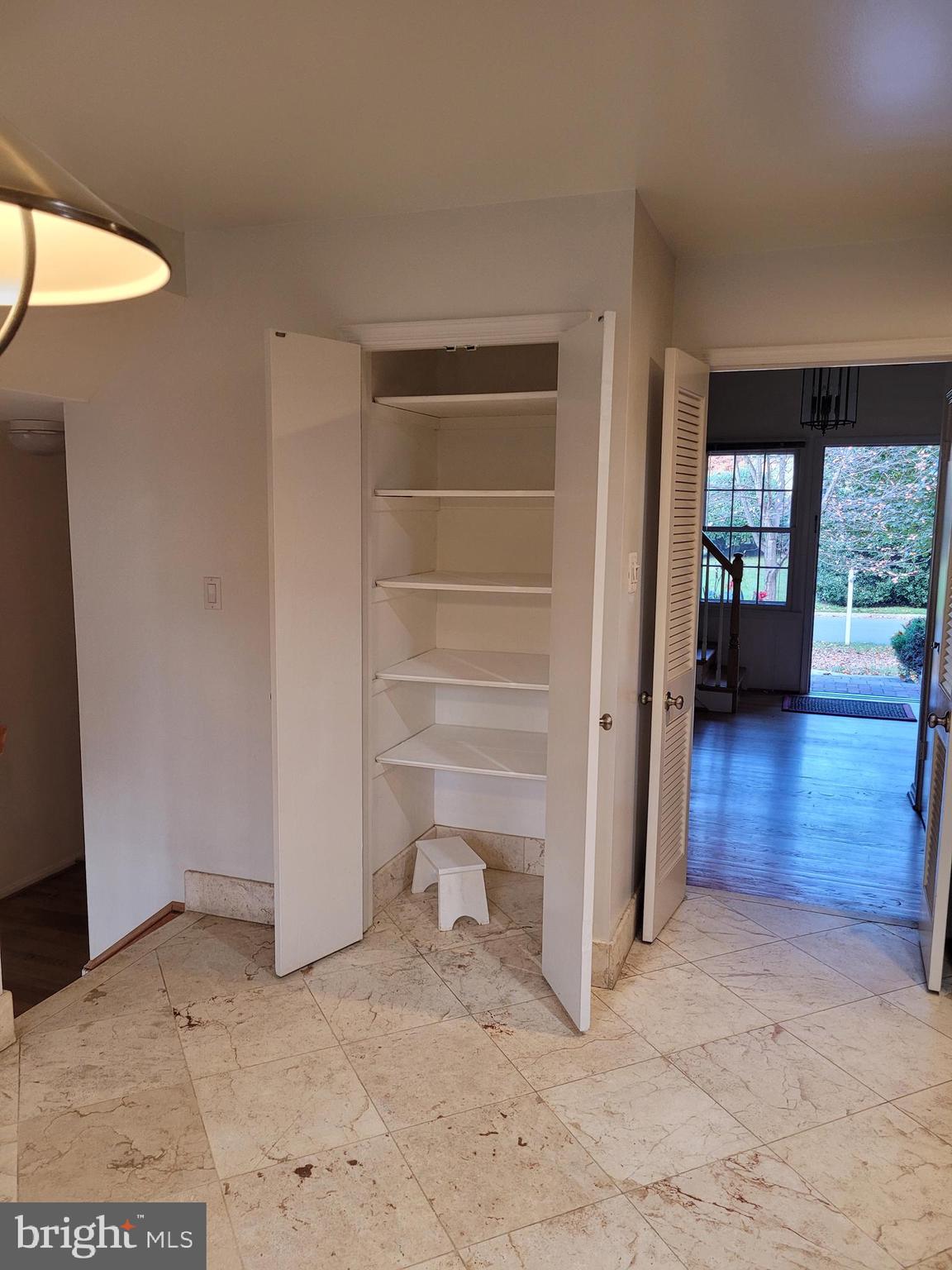 STRATTON COMMONS - Residential Lease